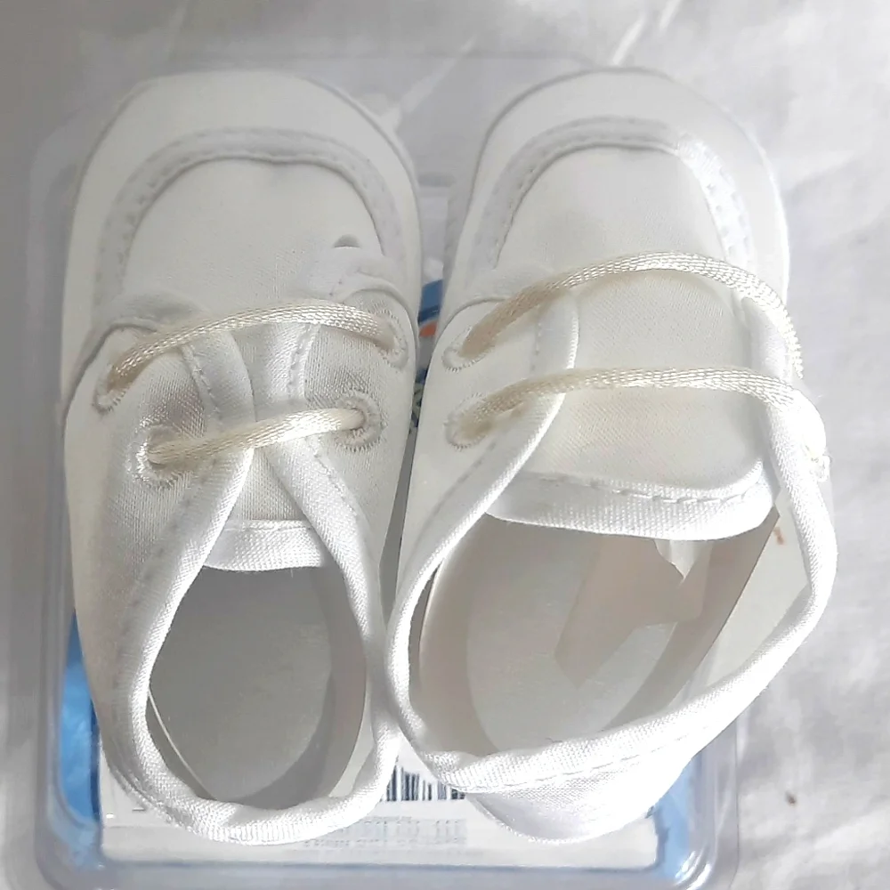 Wee Kids Baby Crib Shoes Crib Stage Newborn 0 to 3 Months White Chrisining NEW